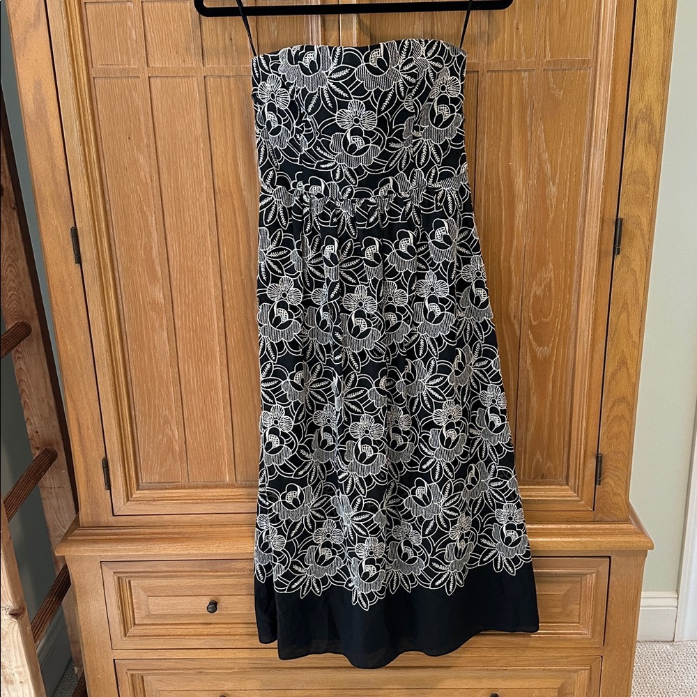 NEW! Tibi Black and White Floral Strapless Dress Sz 4